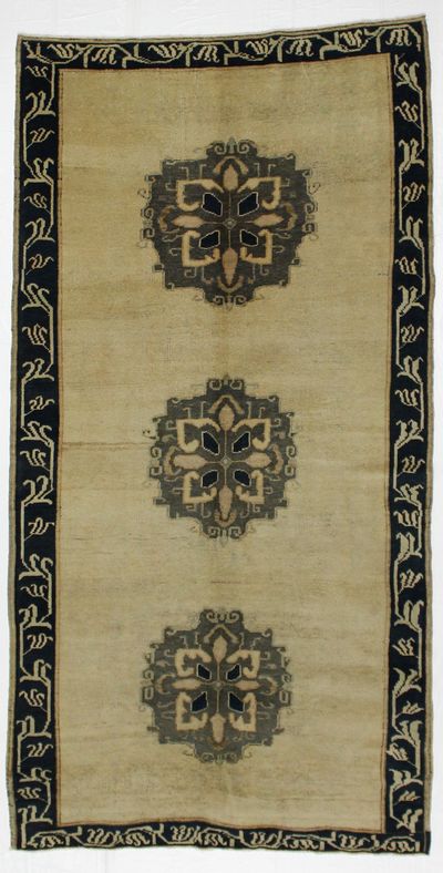 Gold Konya Rug #1890 • 4′9″ x 9′3″ • 100% Wool