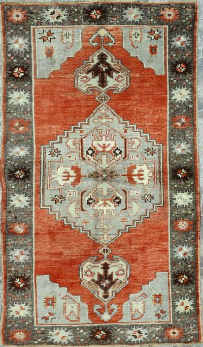 Red Konya Rug #1882 • 3′9″ x 6′6″ • 100% Wool