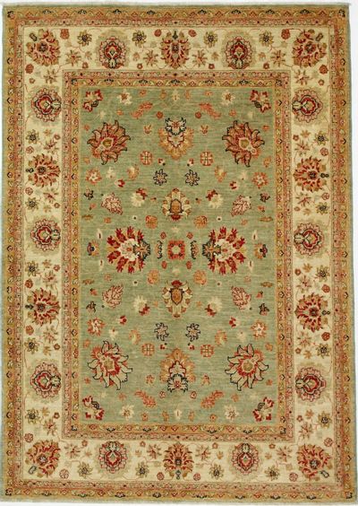 Light Green Ushak Rug #1686 • 5′7″ x 7′11″ • 100% Wool