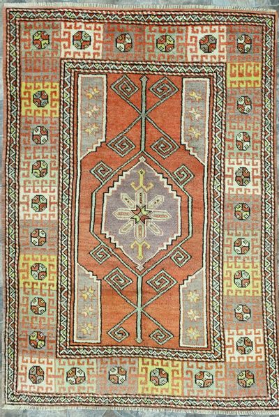 Red Konya Rug #169 • 4′6″ x 6′6″ • 100% Wool