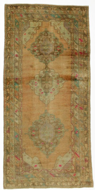 beige Konya Rug #2761 • 4′8″ x 10′1″ • 100% Wool