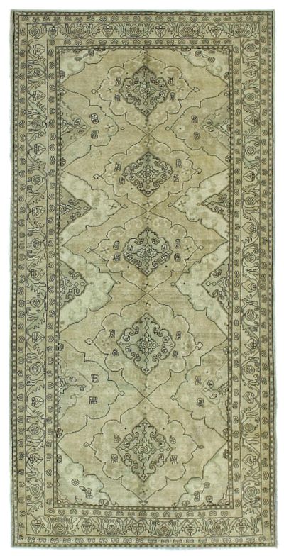 Brown Konya Rug #1044 • 5′4″ x 10′9″ • 100% Wool