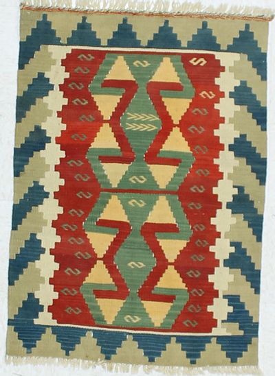 Multicolor Kilim Rug #872 • 2′7″ x 3′9″ • 100% Wool