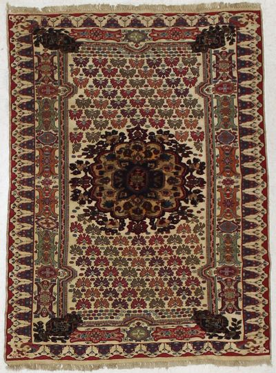 Ivory Musmani Rug #1667 • 4′3″ x 5′8″ • 100% Wool