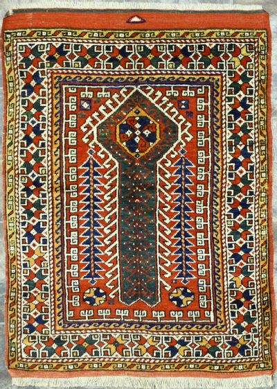 Red Bergama Rug #8343 • 3′4″ x 4′7″ • 100% Wool