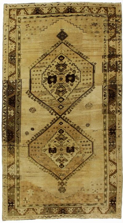 Ivory Konya Rug #1031 • 5′6″ x 9′10″ • 100% Wool