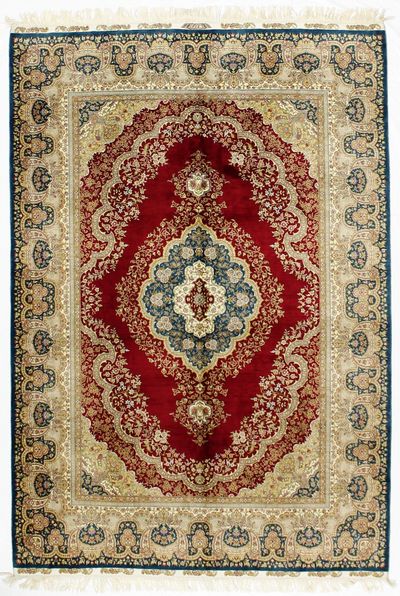 Red Cezaevi Rug #8639 • 5′5″ x 8′0″ • 100% Silk