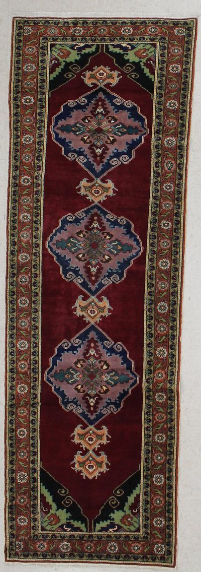 Red Kirsehir Rug #7314 • 3′2″ x 9′11″ • Wool on Cotton
