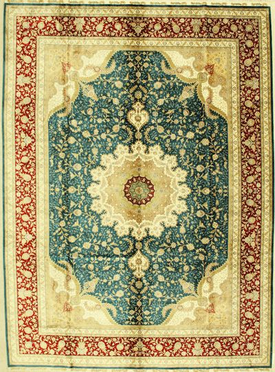 LT BLUE Cezaevi Rug #1327 • 8′6″ x 11′7″ • 100% Silk