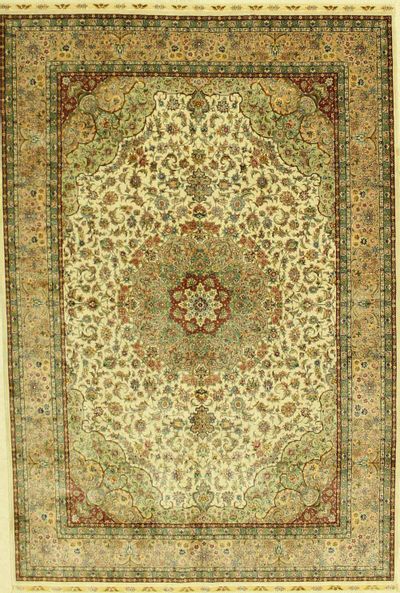 Ivory Hereke Rug #493 • 5′7″ x 8′3″ • 100% Silk