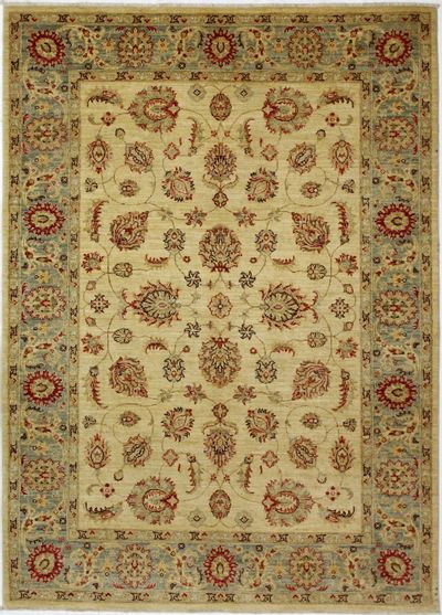 Ivory Ushak Rug #1645 • 5′8″ x 7′11″ • 100% Wool