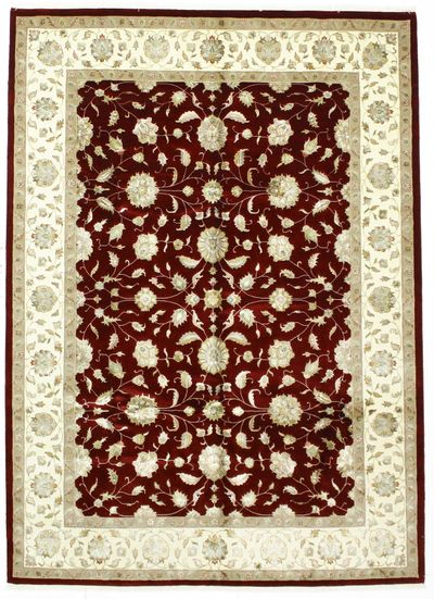 Red Ushak Rug #1548 • 7′2″ x 9′10″ • Wool on Cotton