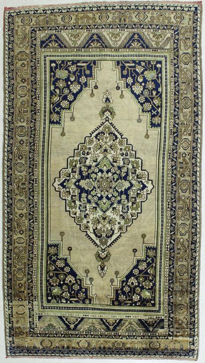 Ivory Konya Rug #200 • 6′0″ x 10′9″ • 100% Wool