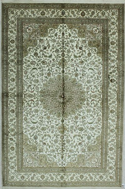 Ivory SUP-200 Rug #2289 • 5′1″ x 7′10″ • 100% Silk