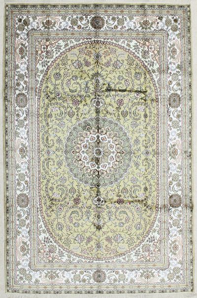 Light Green SUP-150 Rug #2295 • 5′11″ x 9′3″ • 100% Silk