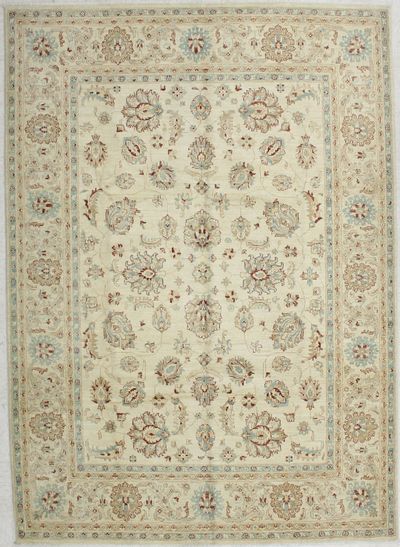 Light Blue Ushak Rug #1712 • 6′9″ x 9′5″ • 100% Wool