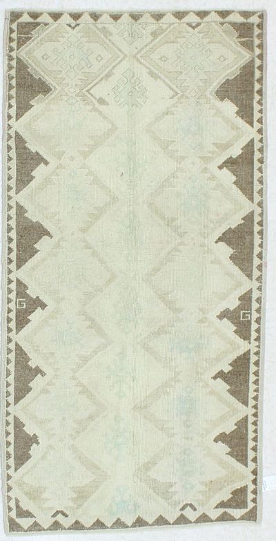 Ivory Konya Rug #991 • 3′3″ x 6′5″ • 100% Wool