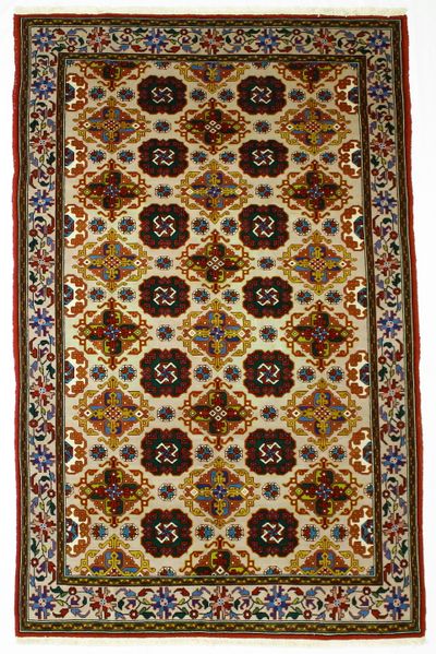 Ivory Kayseri Rug #405 • 6′3″ x 9′9″ • Wool on Cotton