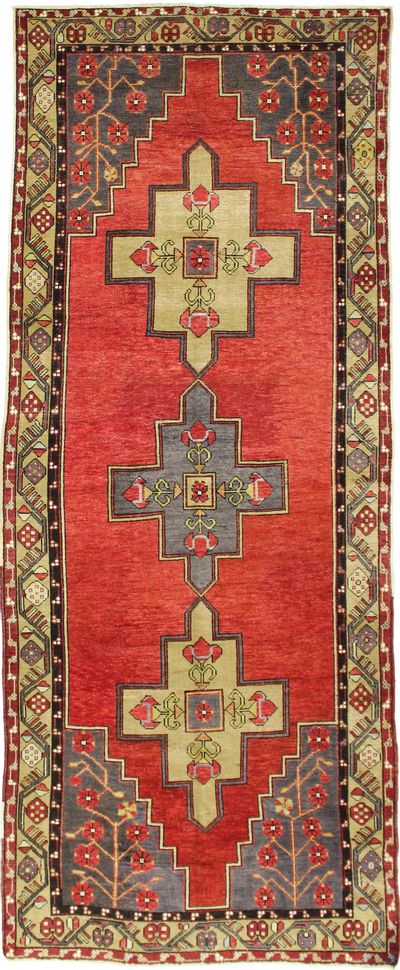 Red Konya Rug #2570 • 4′10″ x 12′0″ • 100% Wool
