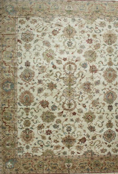 Ivory Karaman Rug #559 • 12′1″ x 15′2″ • 100% Wool