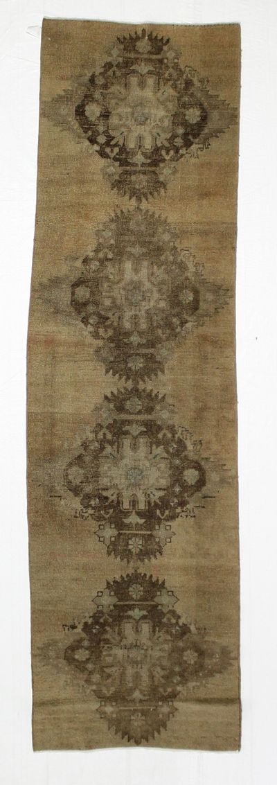 Ivory Konya Rug #20 • 2′8″ x 9′3″ • 100% Wool