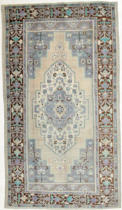 Ivory Konya Rug #1497 • 7′5″ x 13′7″ • 100% Wool