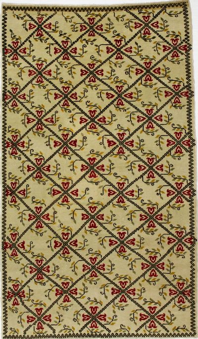 Ivory Konya Rug #33 • 5′5″ x 9′3″ • 100% Wool