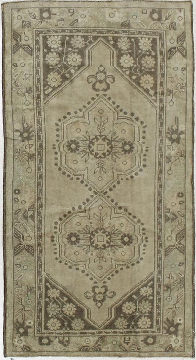 Ivory Konya Rug #1896 • 3′10″ x 7′1″ • 100% Wool
