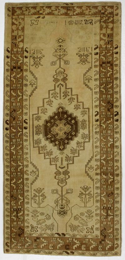 Ivory Konya Rug #1022 • 4′6″ x 9′7″ • 100% Wool