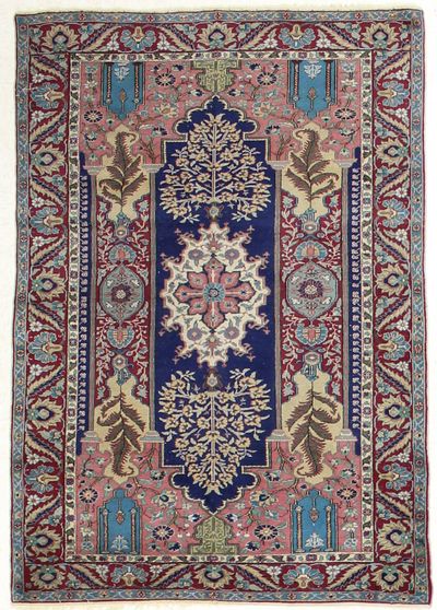 NAVY Kayseri Rug #7321 • 3′10″ x 5′7″ • Wool on Cotton