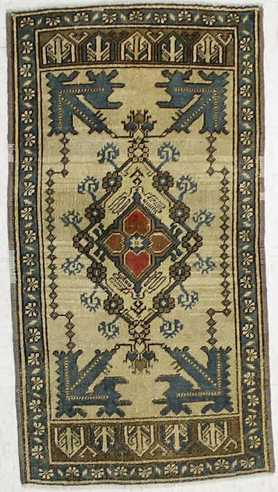 Ivory Konya Rug #1974 • 2′0″ x 3′10″ • 100% Wool