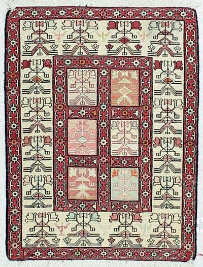 Red Sumak Rug #431 • 2′4″ x 3′2″ • 100% Wool