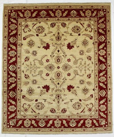 Ivory Ushak Rug #221 • 8′1″ x 9′7″ • Wool on Cotton
