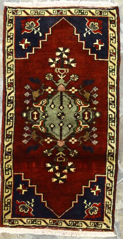 Red Konya Rug #913 • 1′7″ x 3′1″ • 100% Wool