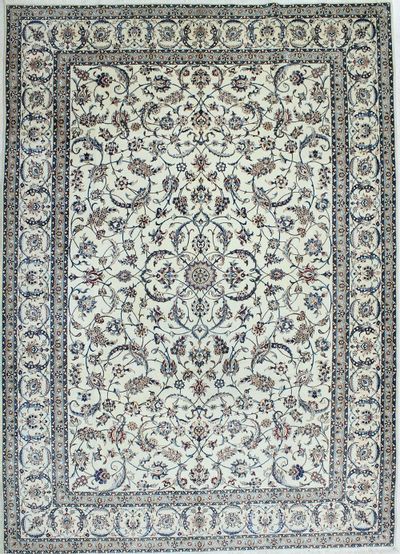 White Nain Rug #1107 • 8′2″ x 11′5″ • Wool on Cotton