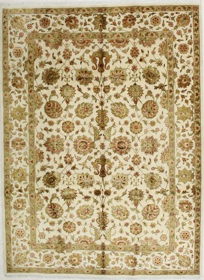 Ivory Royal Flower Rug #1781 • 7′4″ x 9′11″ • 100% Wool