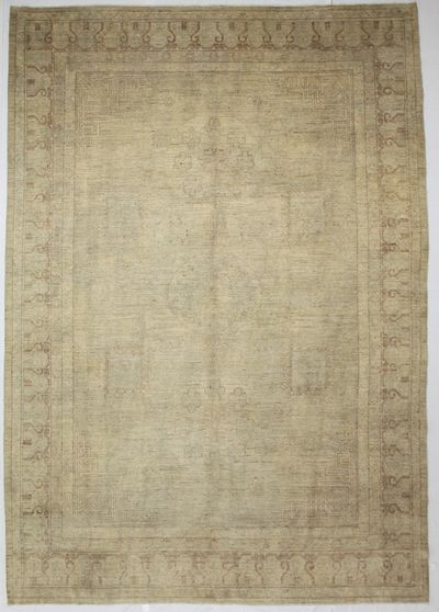 Ivory Kothan Rug #932 • 9′10″ x 14′2″ • Wool on Cotton